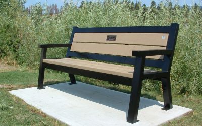 zRutherford-Bench-with-Memorial-Plaque-West-Kelowna-BC